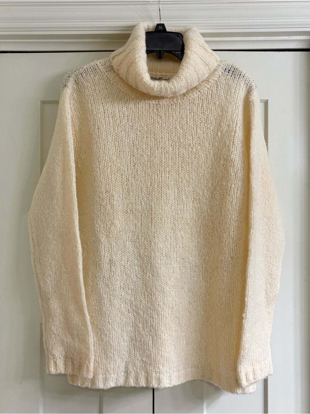 Eddie Bauer Cream Turtleneck Sweater Women’s XL Chunky Knit Cozy Pullover Scandi